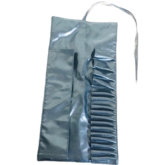 MAKEUP CASE Vegan/Faux Leather Roll Up Storage With Tie Detail Pouch Black OS - Picture 3 of 9